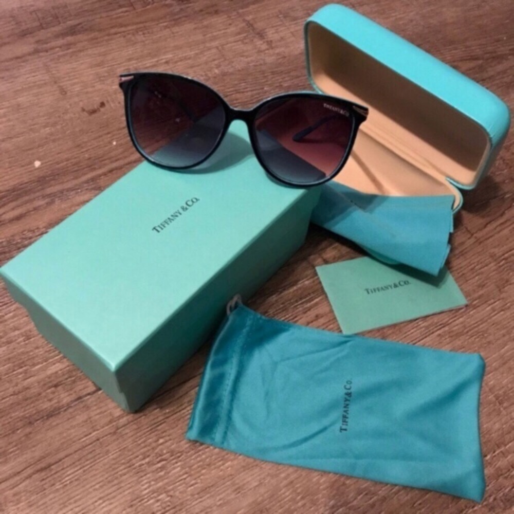 Tiffany &CO sunglasses